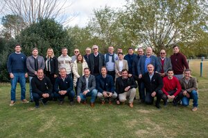 La foto formal, tras la reunión en General Belgrano.