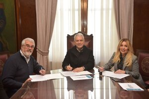 Francisco Leone, Julio Alak y Laura González. 