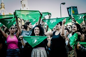 Saben que el aborto es legal, pero no si es gratuito