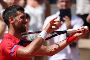 París 2024: Alcaraz y Djokovic avanzaron a semifinales (Fuente: EFE)