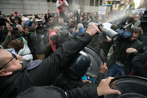 Las fotos y los videos de la represión a los jubilados (Fuente: AFP)