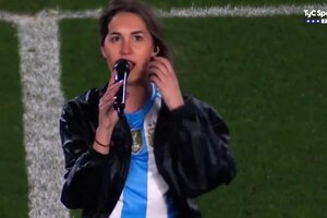 "Fue una locura": la historia de Florencia Chiusano y el hit que cantó tras el partido de la Selección  