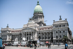 Casa de la democracia o aguantadero de cómplices de genocidas