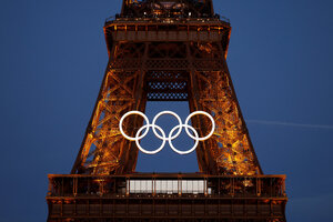 Dejarán los aros olímpicos en la Torre Eiffel