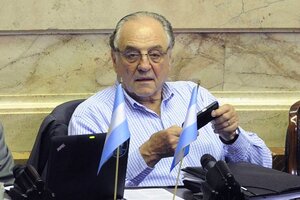 Carlos Heller: "Mientras los ajustados se la aguanten, el ajuste no tiene límite"  