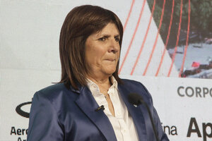 ¿Qué dijo Bullrich sobre la contratación de micros para el acto de Parque Lezama? (Fuente: Jorge Larrosa)