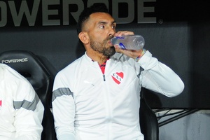 Tevez deja abierta la puerta para denunciar a Independiente