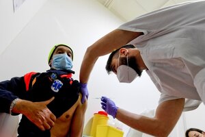 Más de 75 mil porteños se vacunaron en la provincia de Buenos Aires con direcciones ajenas