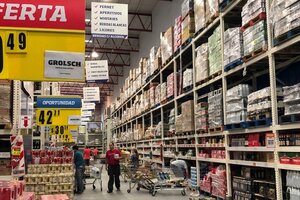 Los precios mayoristas aumentaron 4,7% en febrero y 46,8% interanual, según INDEC