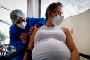 Coronavirus: comenzó la vacunación libre para embarazadas y mayores de 50 en Provincia de Buenos Aires