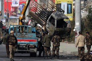 Mueren ocho personas en un ataque con cohetes en capital de Afganistán