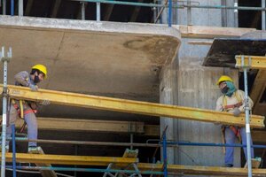 Empresarios de la construcción denuncian "aumentos desproporcionados" y alertan por escasez de gasoil