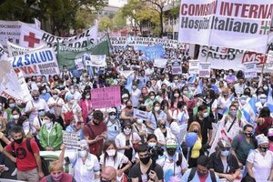 Enfermeras y enfermeros de la Ciudad realizan un paro de 48 horas y acampan en Plaza de Mayo