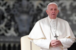 El Papa pidió controles contra las fake news y un periodismo valiente para mostrar la realidad