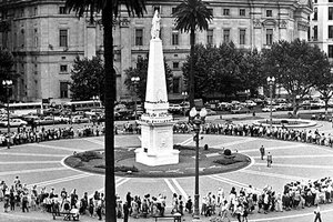 Alberto Fernández recordó los 45 años de lucha de las Madres de Plaza de Mayo: "Mi sincero reconocimiento y mi eterna gratitud"