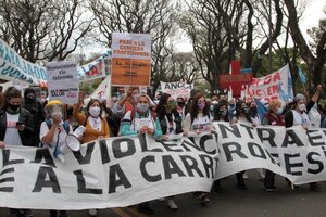 Enfermeras y enfermeros acampan frente a la sede del gobierno porteño