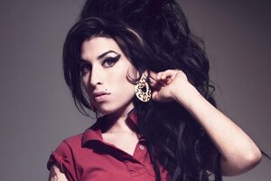 Diez años sin Amy Winehouse: la diva del soul con una dura infancia y una muerte trágica