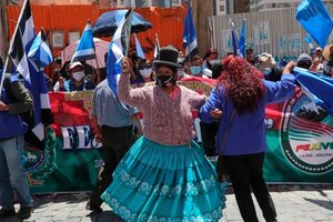 Luispa Giniger: "hay una derrota del modelo neoliberal en Bolivia"