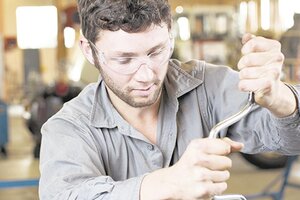 Advierten que la crisis desatada por la pandemia se descarga sobre los trabajadores