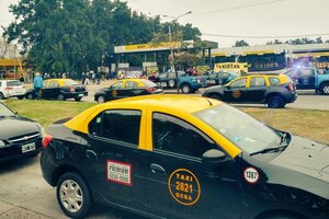 Taxistas reclaman ayuda del gobierno de la ciudad frente a la crisis del sector