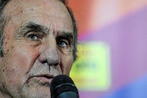 El estado de salud de Carlos Reutemann empeoró y fue trasladado a Rosario
