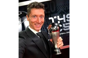 Lewandowski le ganó a Messi el Premio The Best al mejor jugador del mundo