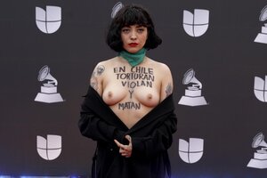 Grammy Latinos: La denuncia de Mon Laferte sobre la crisis en Chile