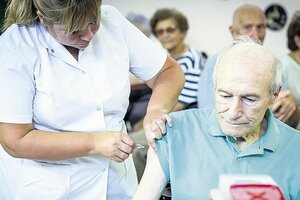 Continúa el cronograma de vacunación de la gripe para mayores de 65 años