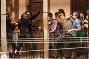 Antidisturbios: la serie éxito que deconstruye el accionar de la policía española