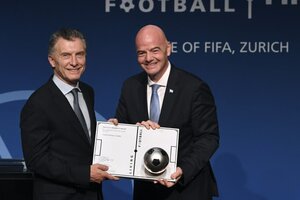 El presidente de Lanús asegura que es incomprensible la designación de la FIFA