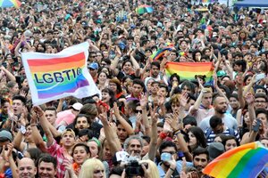 Día Mundial contra la Homofobia: "Cada persona puede encontrar su felicidad"