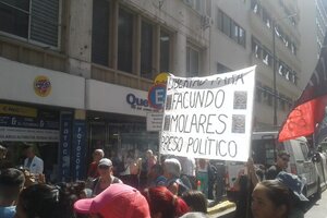 Marcha por Sebastián Moro y Facundo Molares, víctimas del golpe de estado en Bolivia