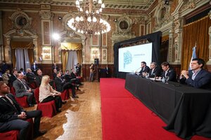 Alberto Fernández y Axel Kicillof presentaron la "Cuenta DNI" del Banco de la Provincia