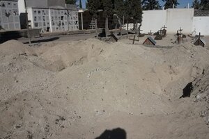 Villa Regina: El intendente mandó a cavar fosas comunes en el cementerio unos días antes de flexibilizar la actividad