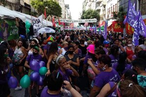 Aborto legal: cómo vive el debate la gente en las calles