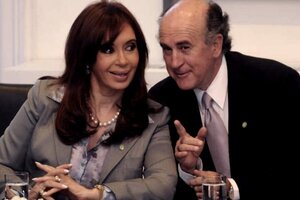Oscar Parrilli dijo que el acuerdo con el FMI deja a la Argentina "al borde del precipicio" y culpó a "funcionarios del Ejecutivo"