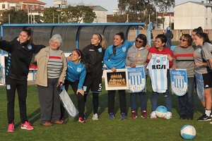 Fútbol femenino: Las Pioneras dieron cátedra en la Academia (Fuente: Prensa Racing)