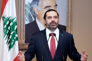 Renunció el primer ministro libanés Hariri en medio de protestas