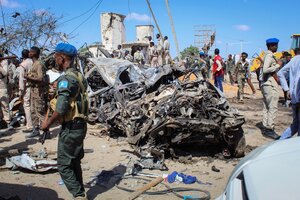Atentado en Somalia: 94 muertos