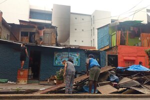 Damnificados del incendio de La Boca denuncian que el gobierno porteño los abandonó