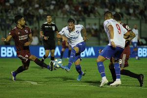 River protagonizó un empate a puro gol con Nacional (Fuente: EFE)