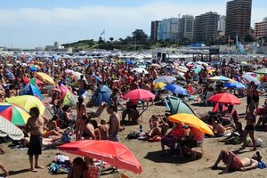 Temporada de verano: se reactivó la ocupación hotelera y el consumo en todo el país  (Fuente: NA)