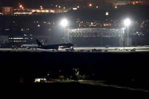 Madrid: aterrizó de emergencia un avión con 130 pasajeros (Fuente: EFE)