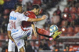 Superliga: Independiente rescató un empate agónico ante Arsenal (Fuente: Télam)