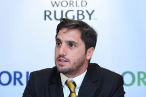 Pichot busca votos para ser presidente de la World Rugby