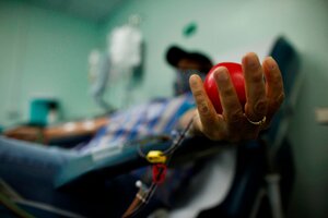 Coronavirus: en hospitales bonaerenses tratarán a enfermos con plasma de recuperados  (Fuente: EFE)