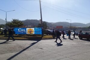 Trabajadores de la Veloz del Norte reclaman sus salarios