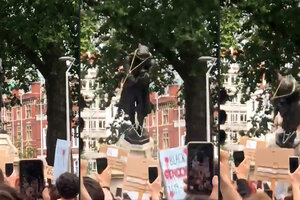 Marchas por George Floyd en Reino Unido: derribaron la estatua de un comerciante de esclavos  