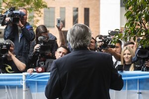 Alberto Fernández saludó a los periodistas y recordó a Zlotogwiazda