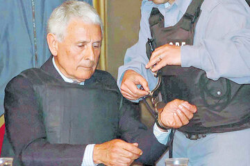 Miguel Etchecolatz fue mano derecha de Ramón Camps, ex jefe de la Policía Bonaerense de la dictadura. (Fuente: Télam)